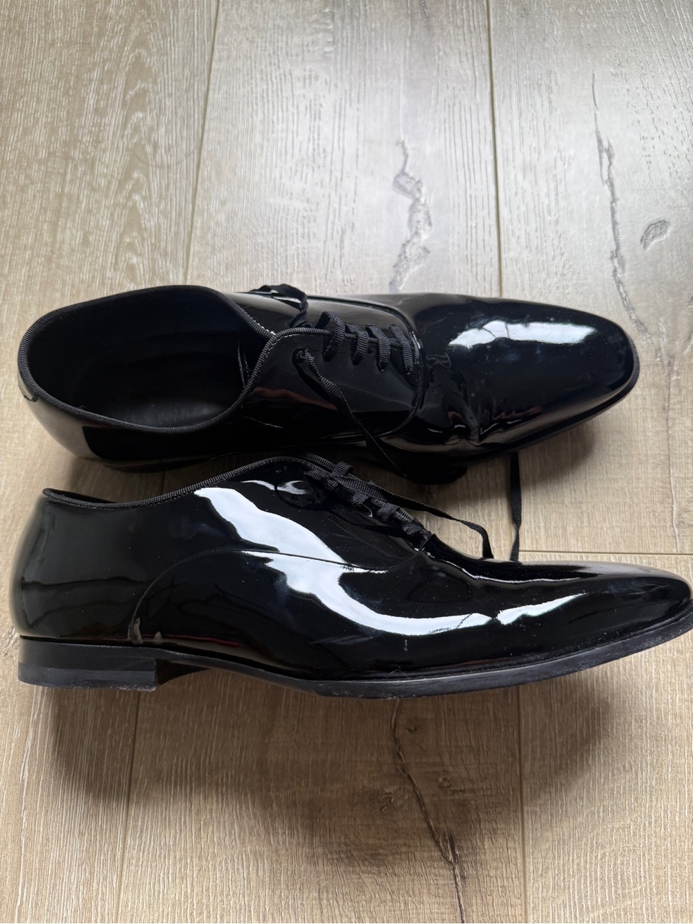 Men's Black Patent Leather Dress shoes suitsupply